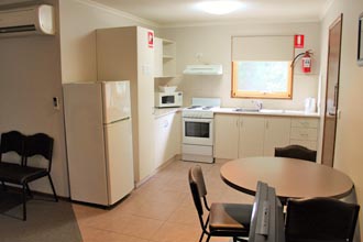 Serviced Apartment at Eureka Lodge Motel - Ballarat